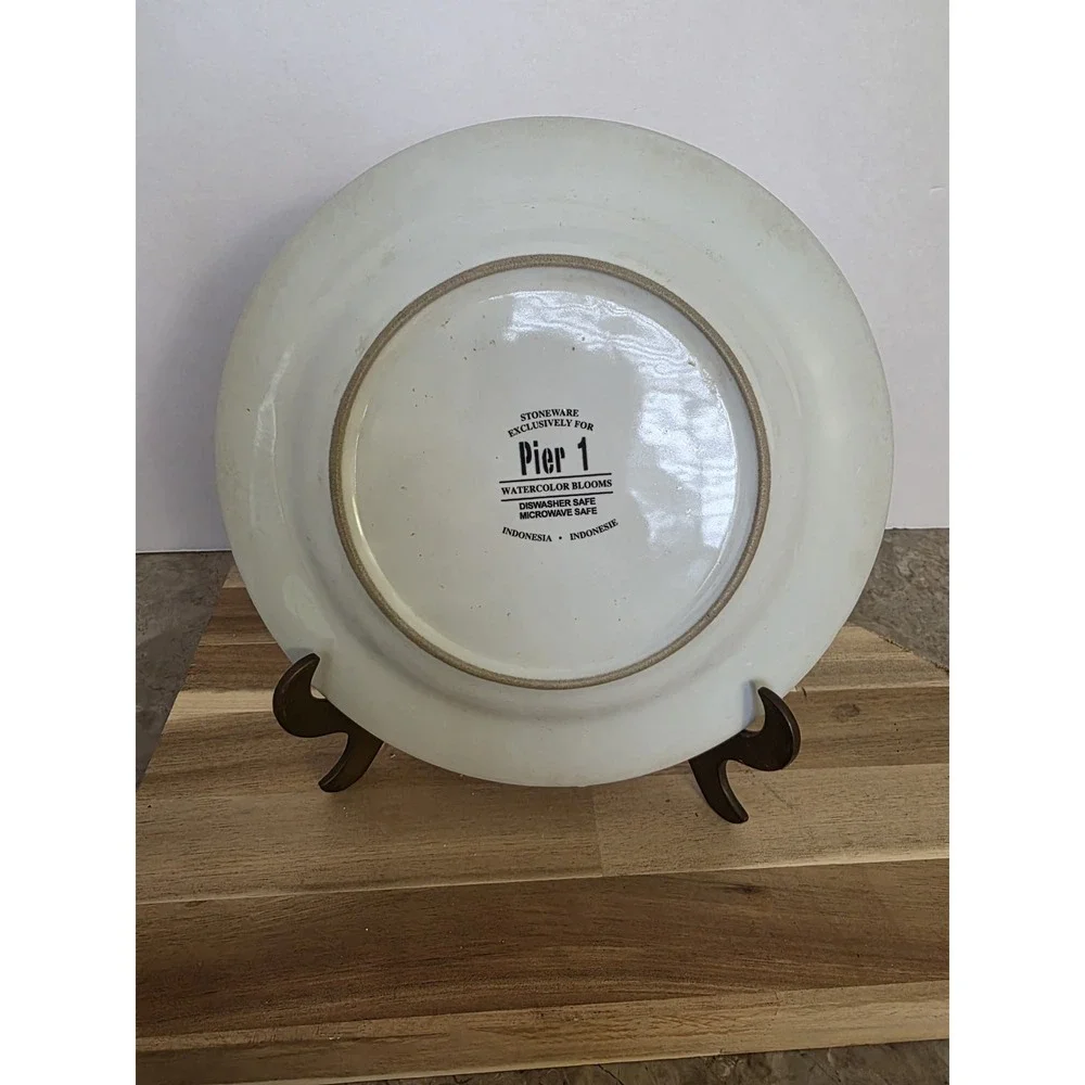 3 x Pier 1 Watercolor Blooms Luncheon Dessert Salad‎ Plates 8 1/8